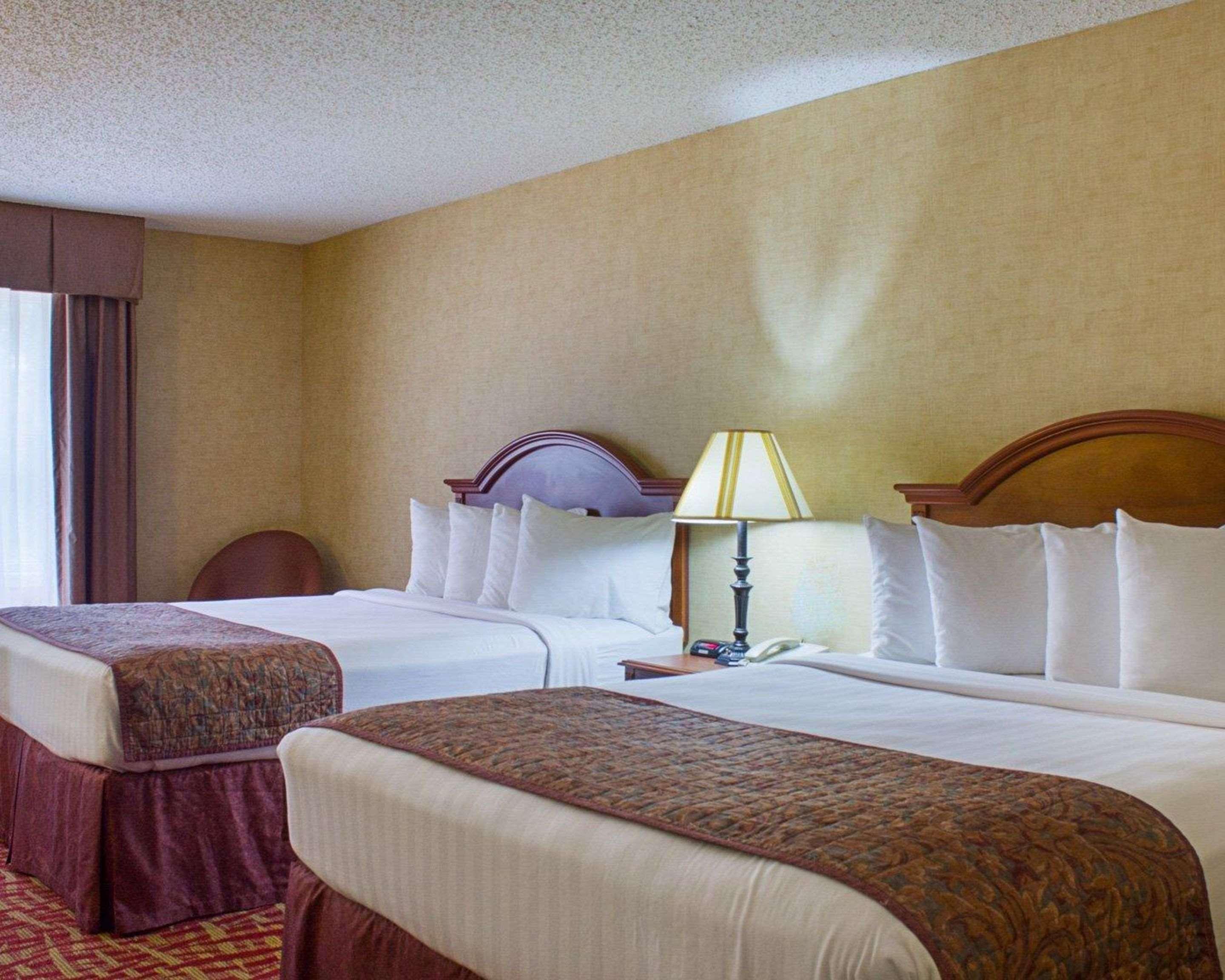 Rodeway Inn Columbia Mall Loop Grand Forks Exterior photo