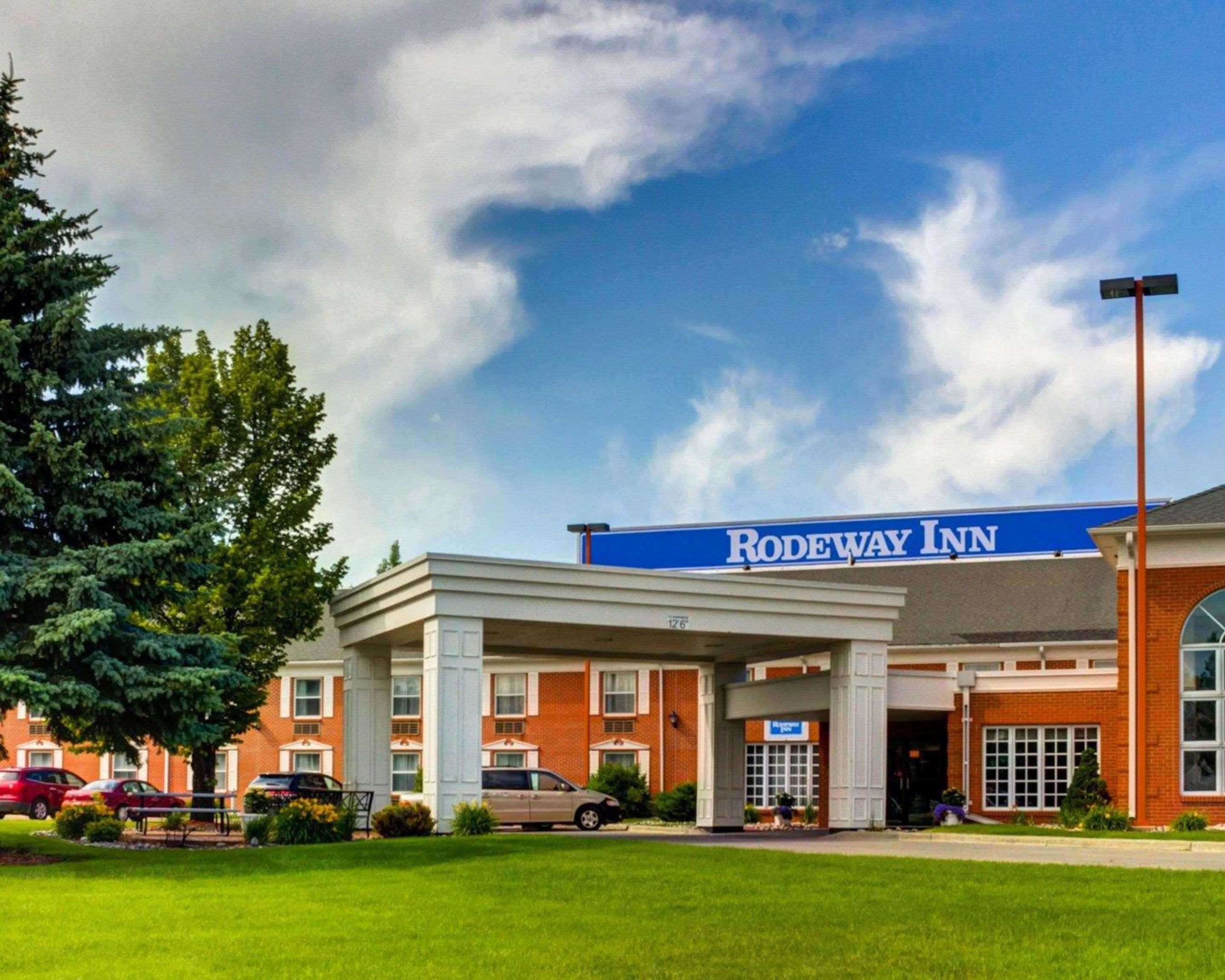 Rodeway Inn Columbia Mall Loop Grand Forks Exterior photo