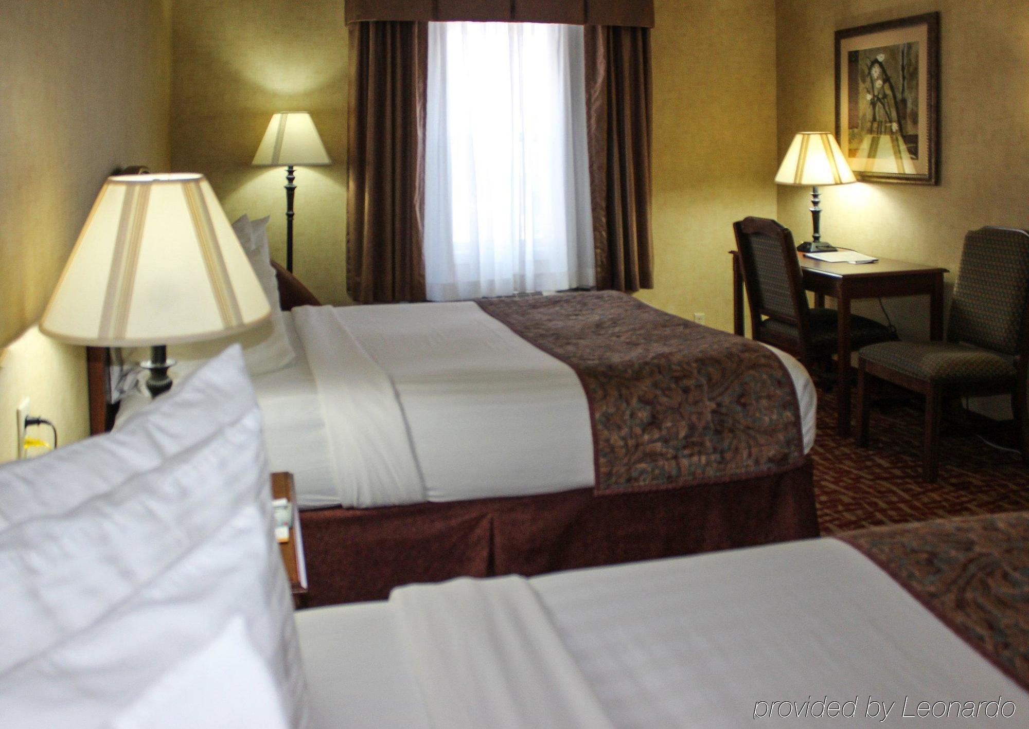 Rodeway Inn Columbia Mall Loop Grand Forks Exterior photo