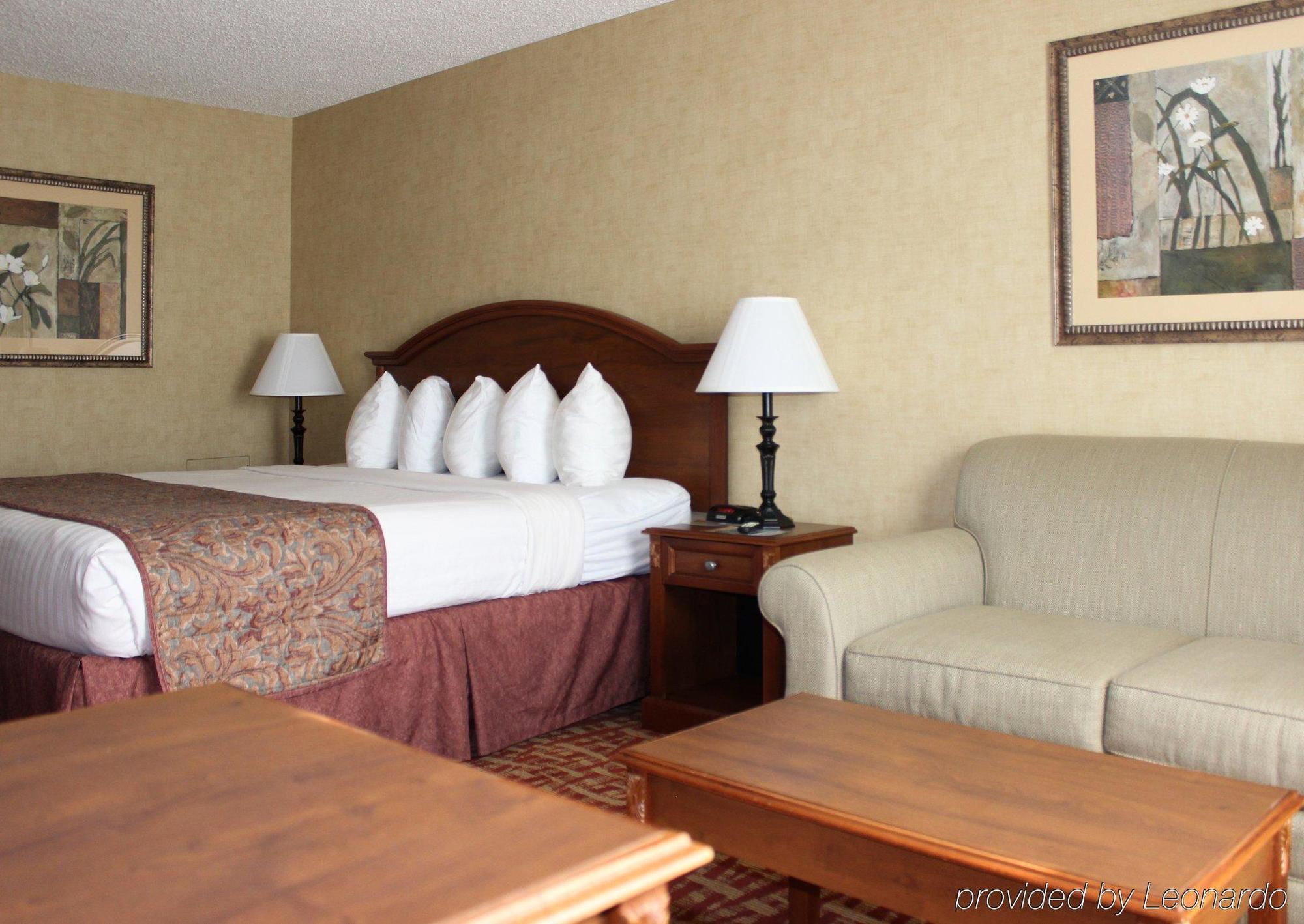 Rodeway Inn Columbia Mall Loop Grand Forks Exterior photo
