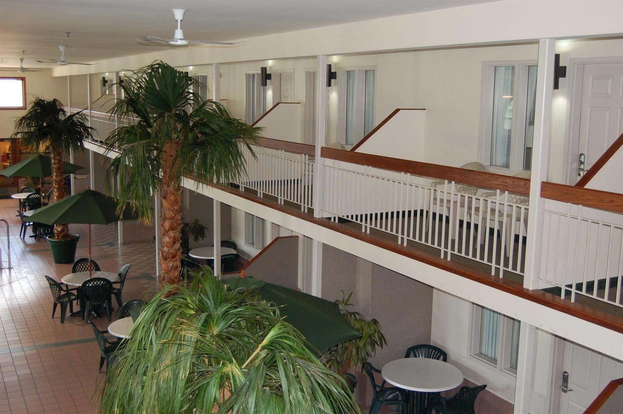 Rodeway Inn Columbia Mall Loop Grand Forks Exterior photo