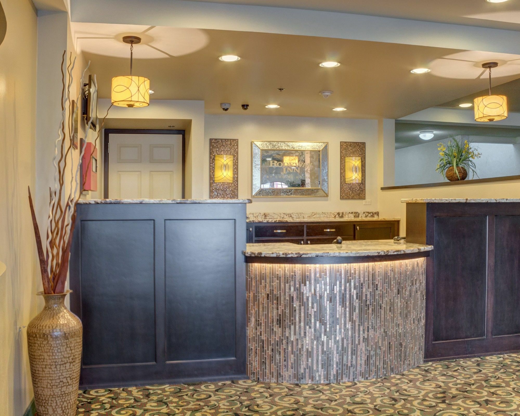 Rodeway Inn Columbia Mall Loop Grand Forks Exterior photo